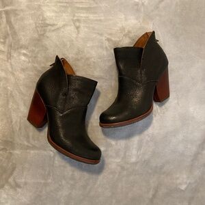 Kork Ease booties